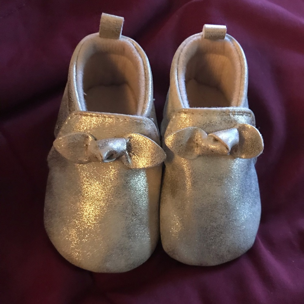 Gold shoes